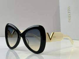 Picture of Valentino Sunglasses _SKUfw67175933fw